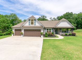 134 Long Creek Ct, Inman, SC 29349