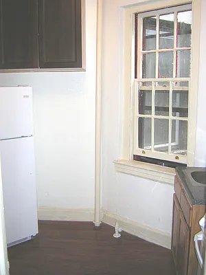 Rented by AWC Real Estate | media 10