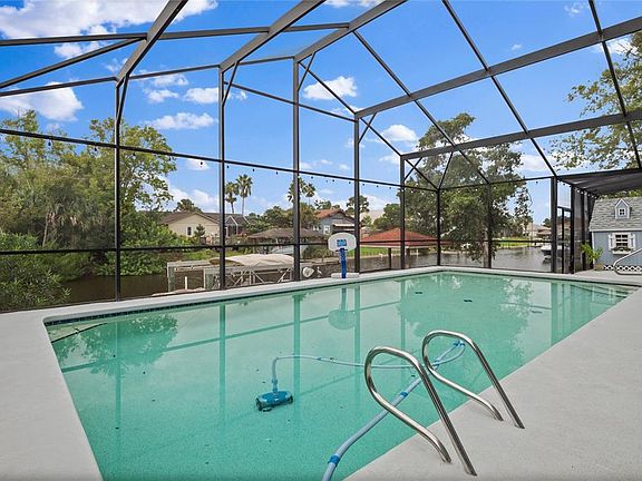 2nd image of 133 Coral Reef Ct N