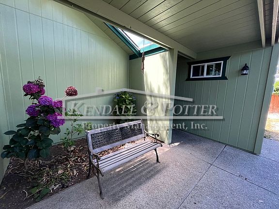 2nd image of 114 Alta Dr #B
