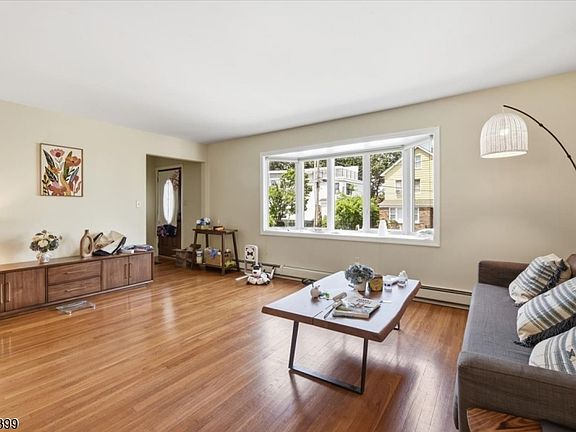 3rd image of 40 Ocean St #2
