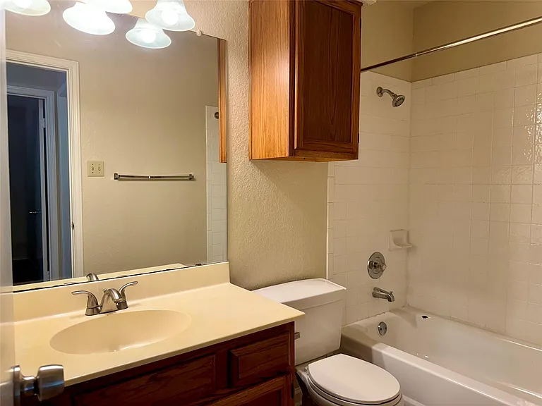8628 Piney Creek Bnd — Photo 9