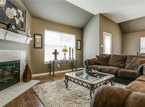 5th image of 4619 Enchanted Isle Ct