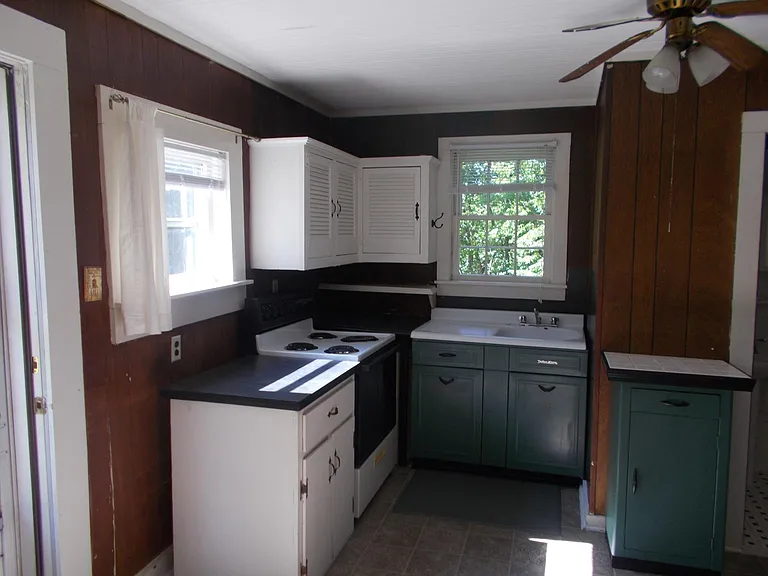 958 Hooper Station Rd — Photo 4