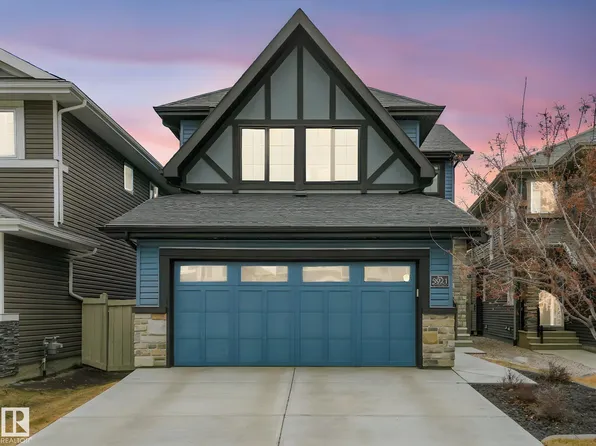 5921 Edmonds Cres NW, Edmonton, AB T6M 0N9