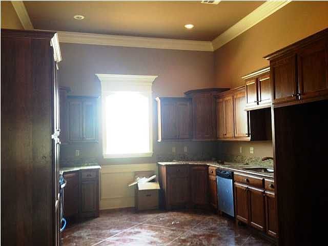 2nd image of 208 Ridge Run Ln