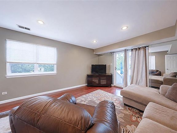 5th image of 133 Cardiff St