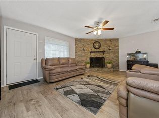 1005 N Main St, Leonard, TX 75452