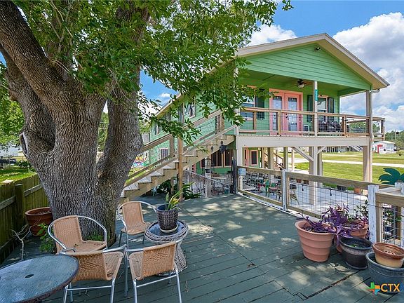 3rd image of 2365 W Bayshore Dr