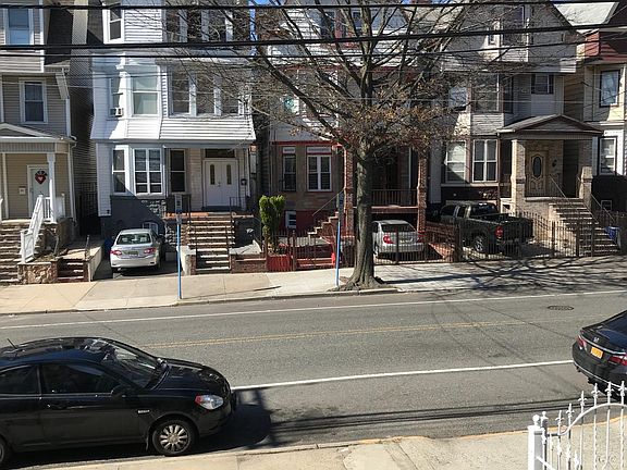 2nd image of 315 Clifton Ave APT 1