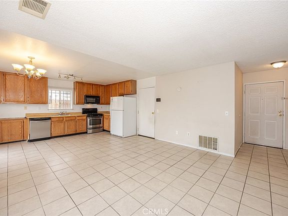 3rd image of 10415 Buckboard Cir
