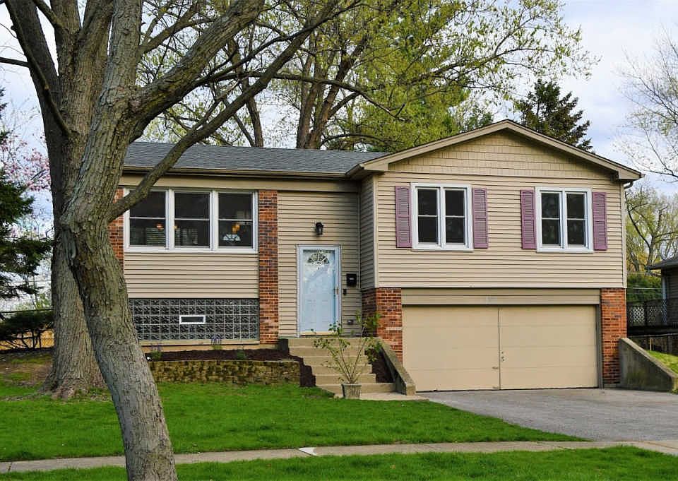 1st image of 8123 Leawood Ln