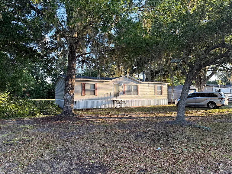30152 Eastport Dr — Photo 1