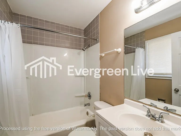 2480 Allen Dr — Photo 12