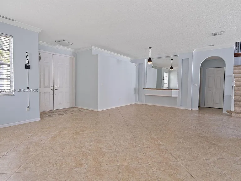 9869 Woodworth Ct — Photo 5