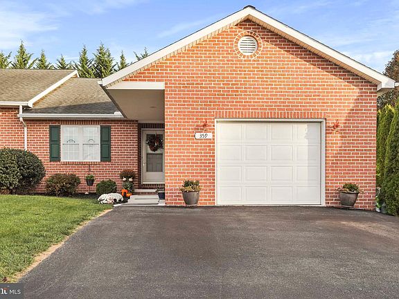 3rd image of 359 Nova Dr