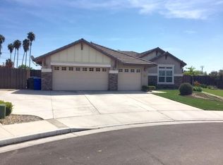 2047 N Zinfandel Dr, Hanford, CA 93230