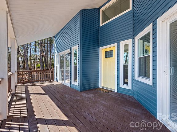 3rd image of 16149 Haroa Ct