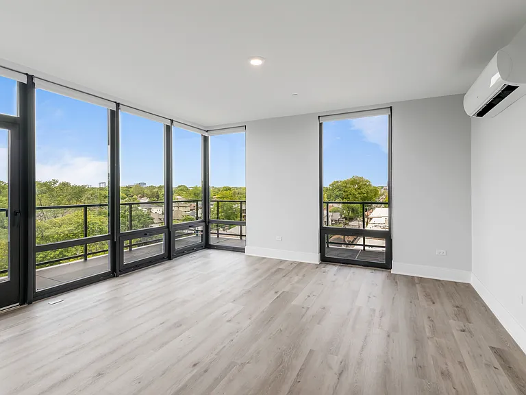 The Pierce At 7 Van Buren — Photo 28