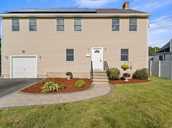 11 Sendick Rd, Woburn, MA 01801