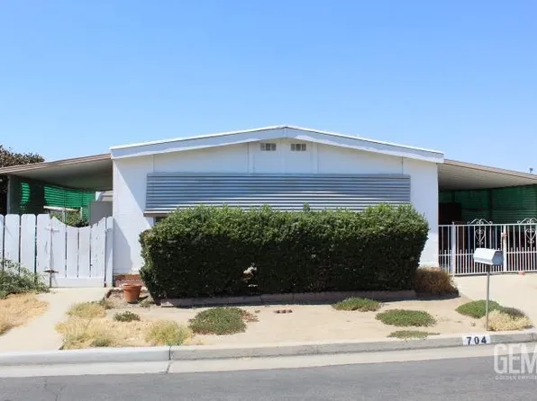 704 43rd St, Bakersfield, CA 93301