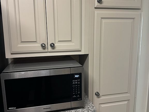 5th image of 4485 White Acres Rd