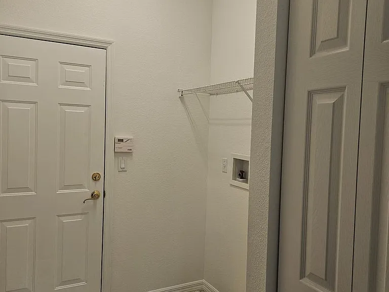 1 Emmons Ln — Photo 47