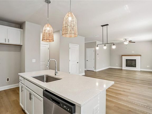 5th image of 2099 Easterwood Ter