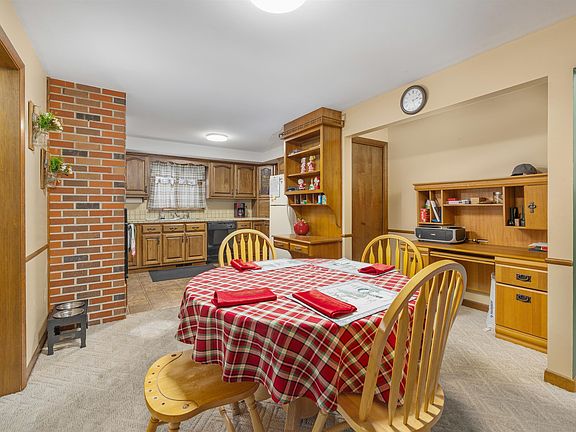 4th image of 214 Betz Rd