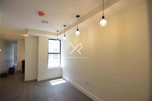 Rented by Yaffa Realty LLC | media 40