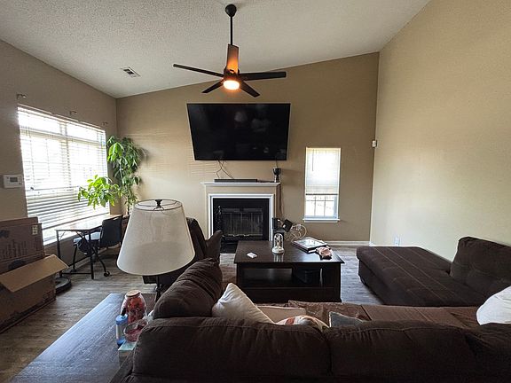 4th image of 2100 Sapling Ct
