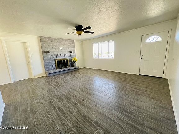 5th image of 4704 Glenn Ln