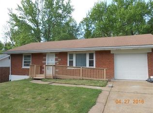 8315 Hawkesbury Dr, Saint Louis, MO