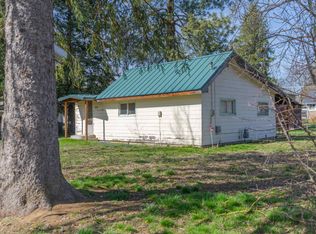 323 E D St, Deer Park, WA 99006
