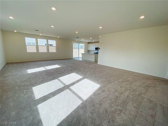 3rd image of 7590 Mojave Wind Ave