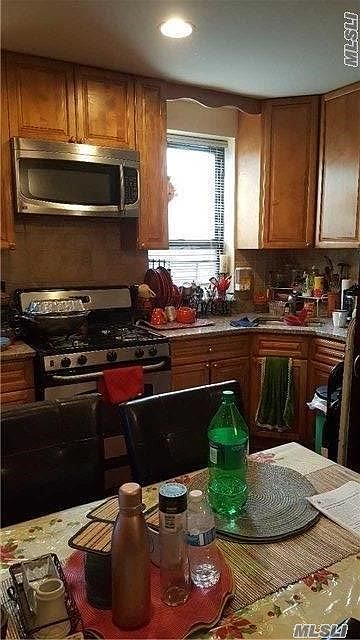 2nd image of 2127 33rd St