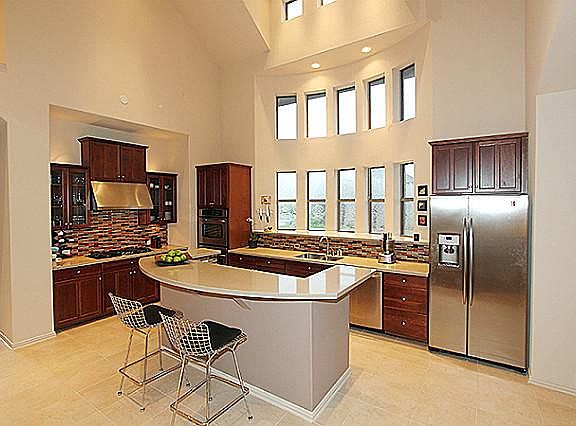 3rd image of 9017 Wiggins Dr