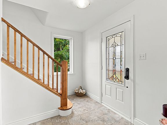 3rd image of 523 Gascon St