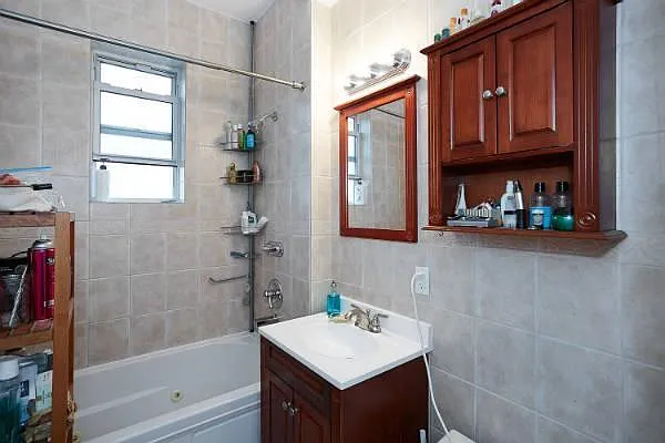 Rented by Astoria NY Condos | media 16