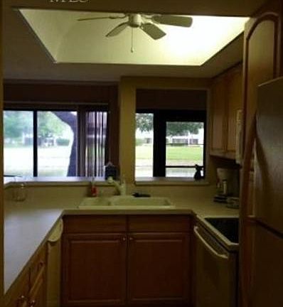 2nd image of 5650 Trailwinds Dr APT 112