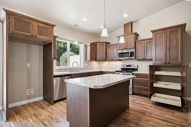 9307 Vincenzo Dr — Photo 23
