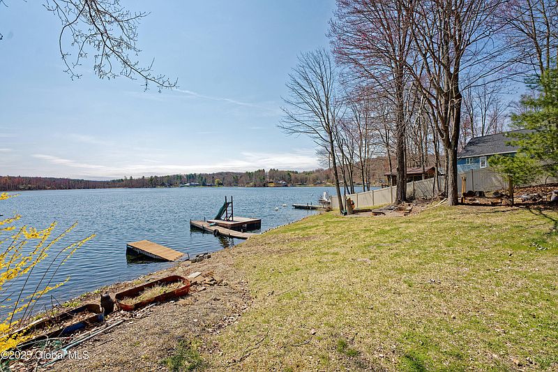 4th image of 200 Summit Lake Road