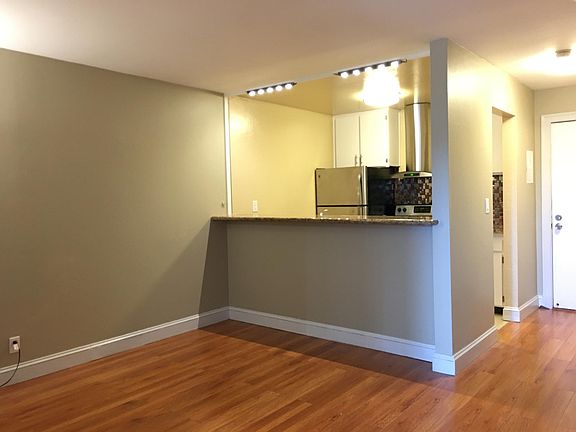 2nd image of 1551 Southgate Ave APT 113