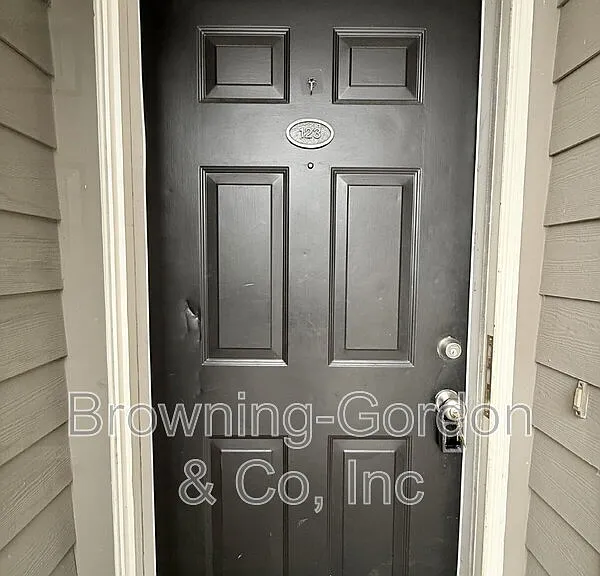 123 W End Pl — Photo 2