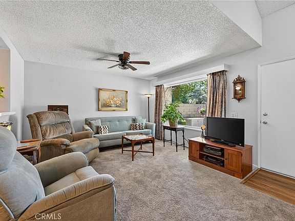 4th image of 1170 Border Ave #B3