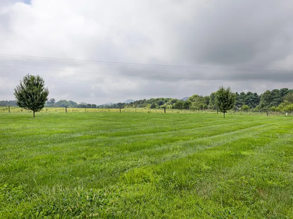 229 Sierra Cir, Stanford, KY 40484