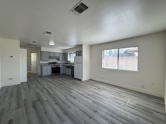 4th image of 6050 N San Pablo Ave #B