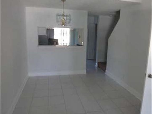 3rd image of 8130 San Carlos Cir