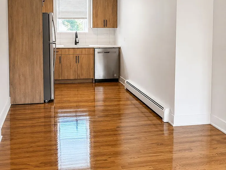 2515 West Jerome Apartments — Photo 17