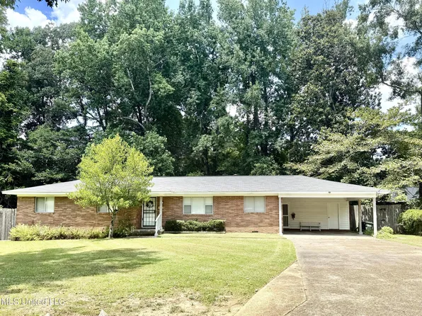 30 Oakhurst Dr, Natchez, MS 39120